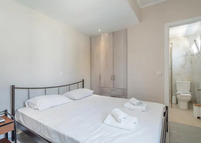 Semesterbostad Stathis Exanthia