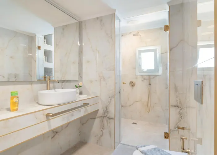 Stathis Semesterbostad *